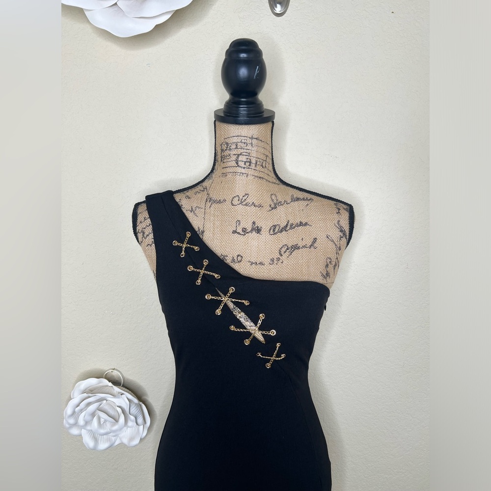 NTM: DO+BE One Shoulder Bodycon Cut Out w/ Metallic Chains Black Mini Dress Sz S - Picture 3 of 16